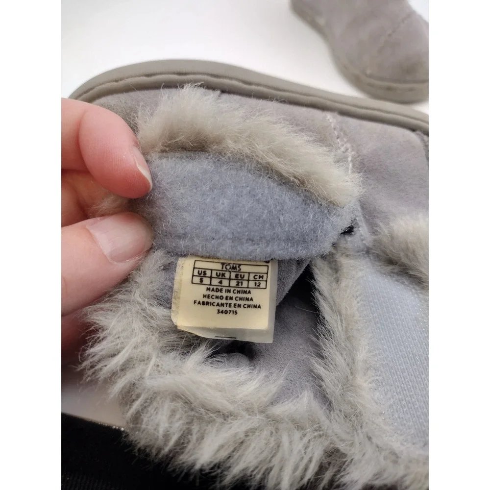 TOMS Kids Nepal Grey Suede Faux Fur Trim Winter Boots Size 5 Toddler